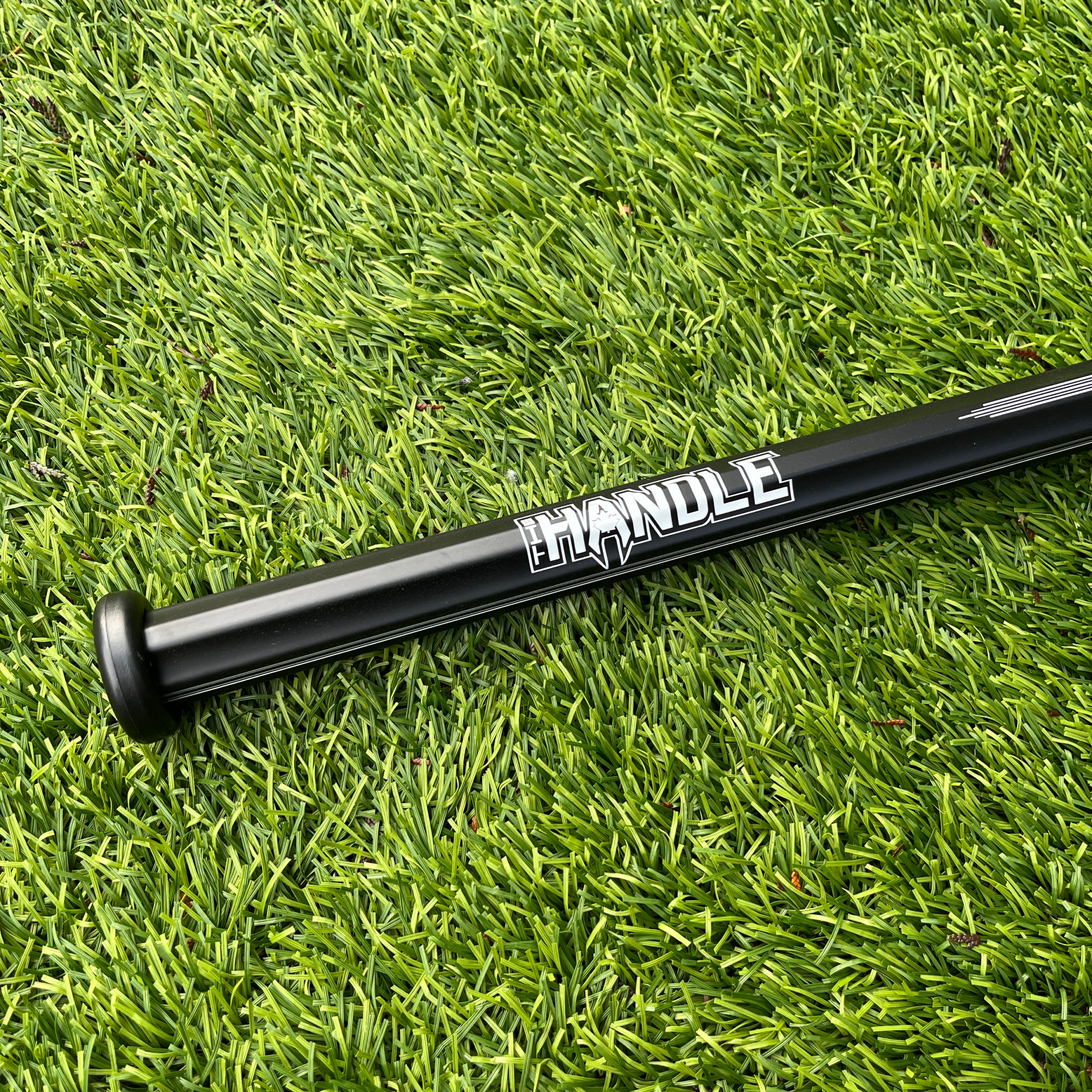 THE HANDLE Dark Sc-Ti